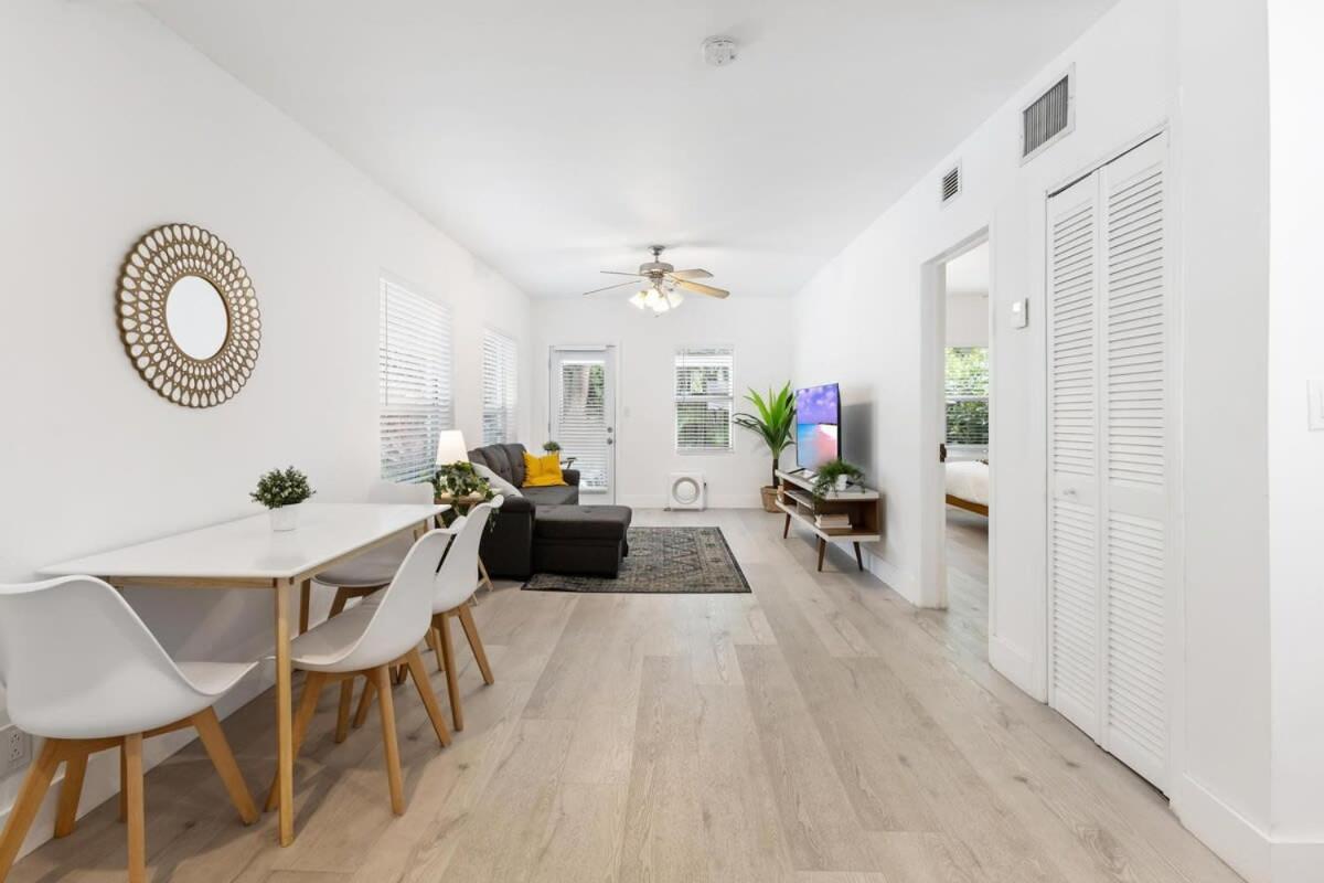 Dreamy 1-Bedroom Apt Walking Distance To Las Olas Форт-Лодердейл Екстер'єр фото